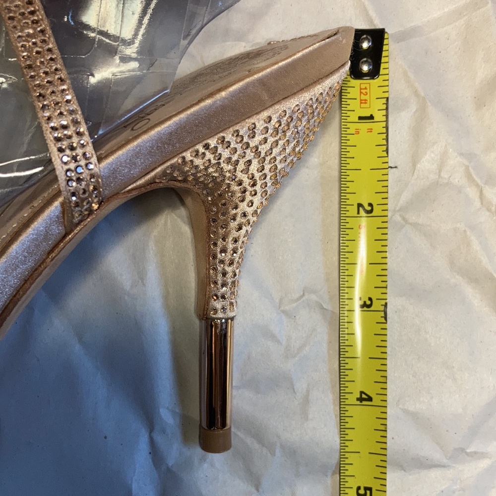🎉 👠 - Picture 8 of 8